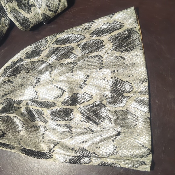 NWT Commando snake faux leather flare pants - Picture 10 of 11